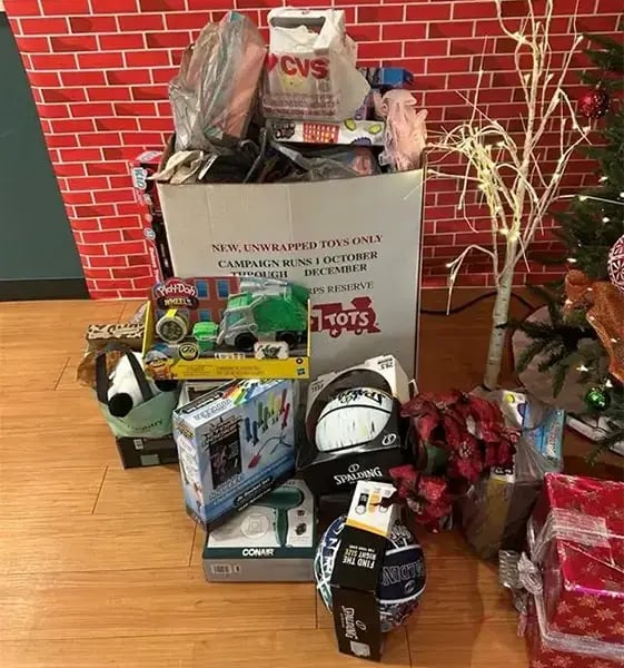 03-21-25_Lights-Toys-for-Tots